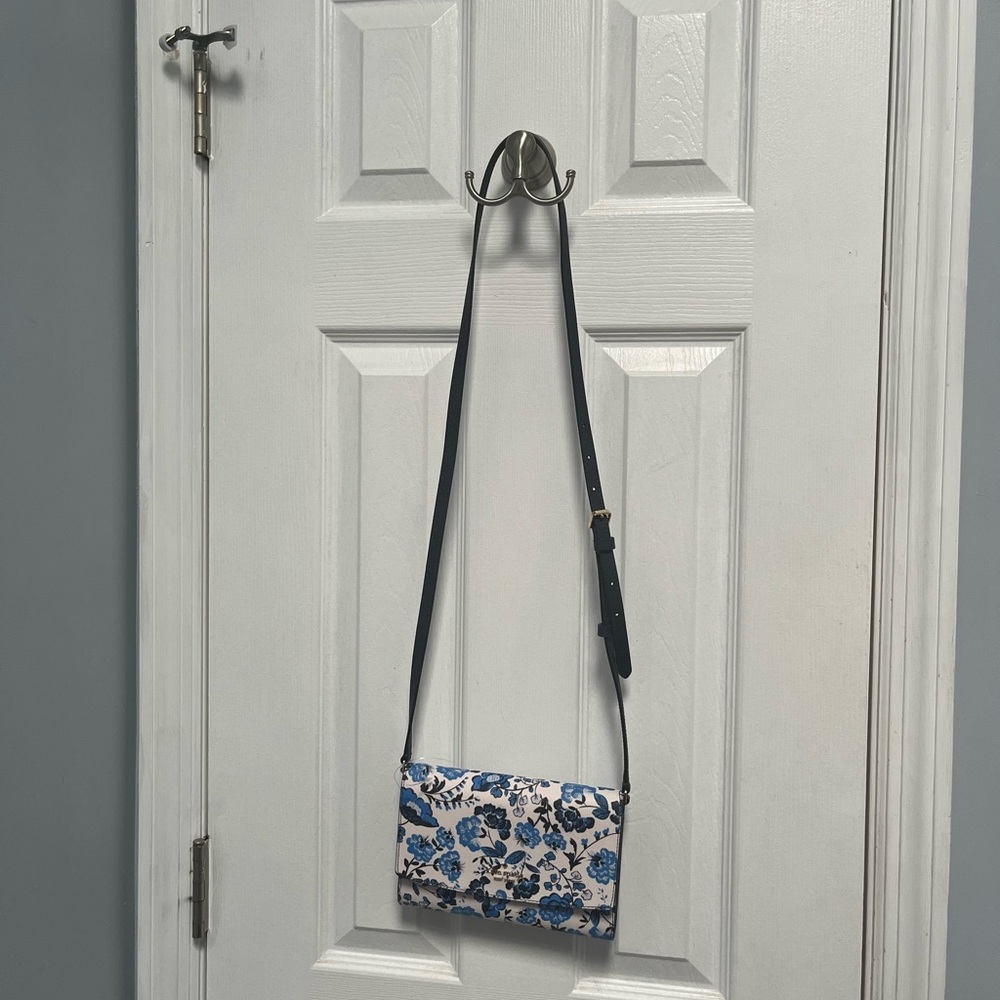 Kate Spade NY Perry Floral Slim Crossbody Shoulder bag Blue White Floral NWT